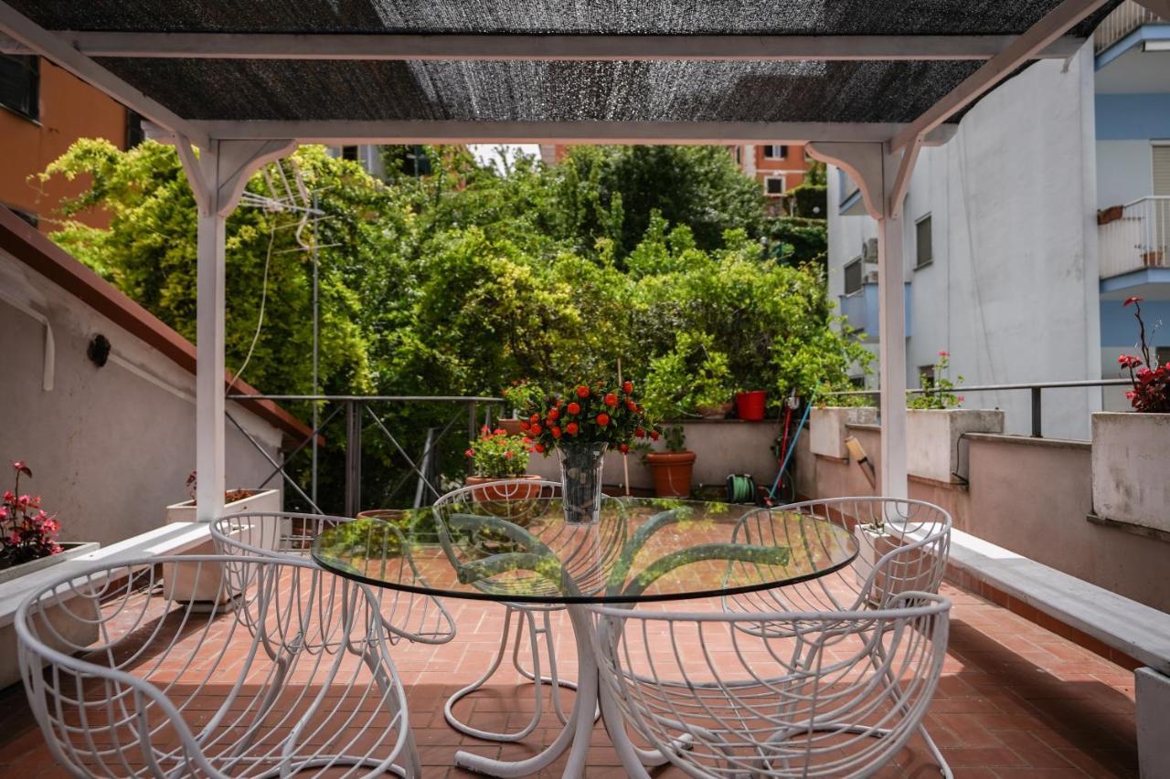 Appartement Stunning Terrace Vatican City à Rome Extérieur photo